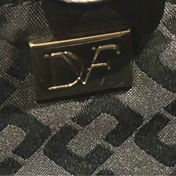 Diane Von Furstenberg On The Go Quilted Black Leather Bag - Picture 10 of 11